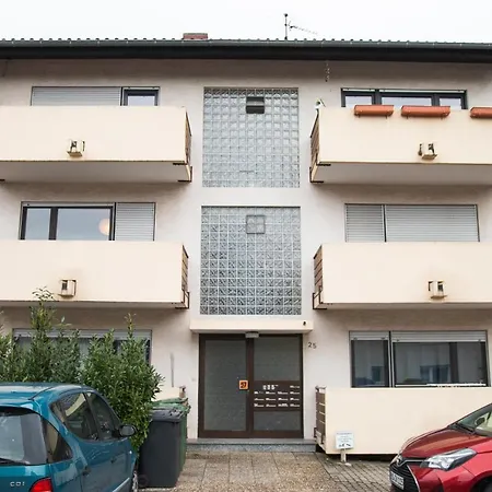 Schone In Heidelberg * Dossenheim